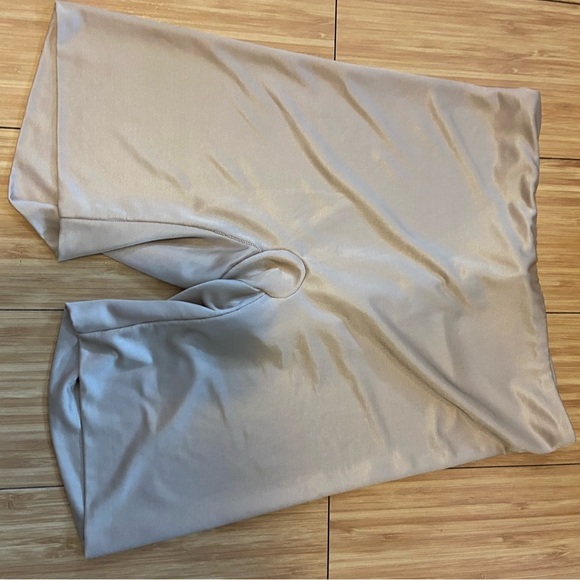 SPANX Shapewear in Beige - Picture 2 of 3
